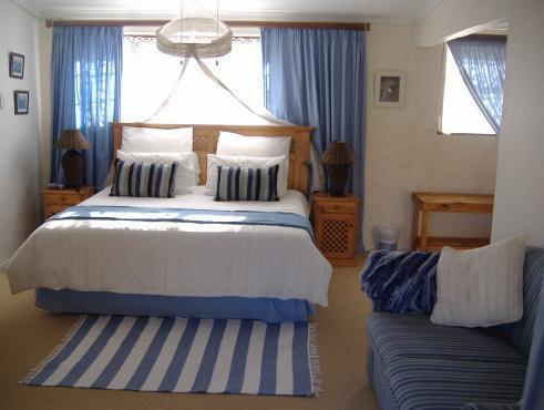 Livesey Lodge Guest House Hermanus Esterno foto