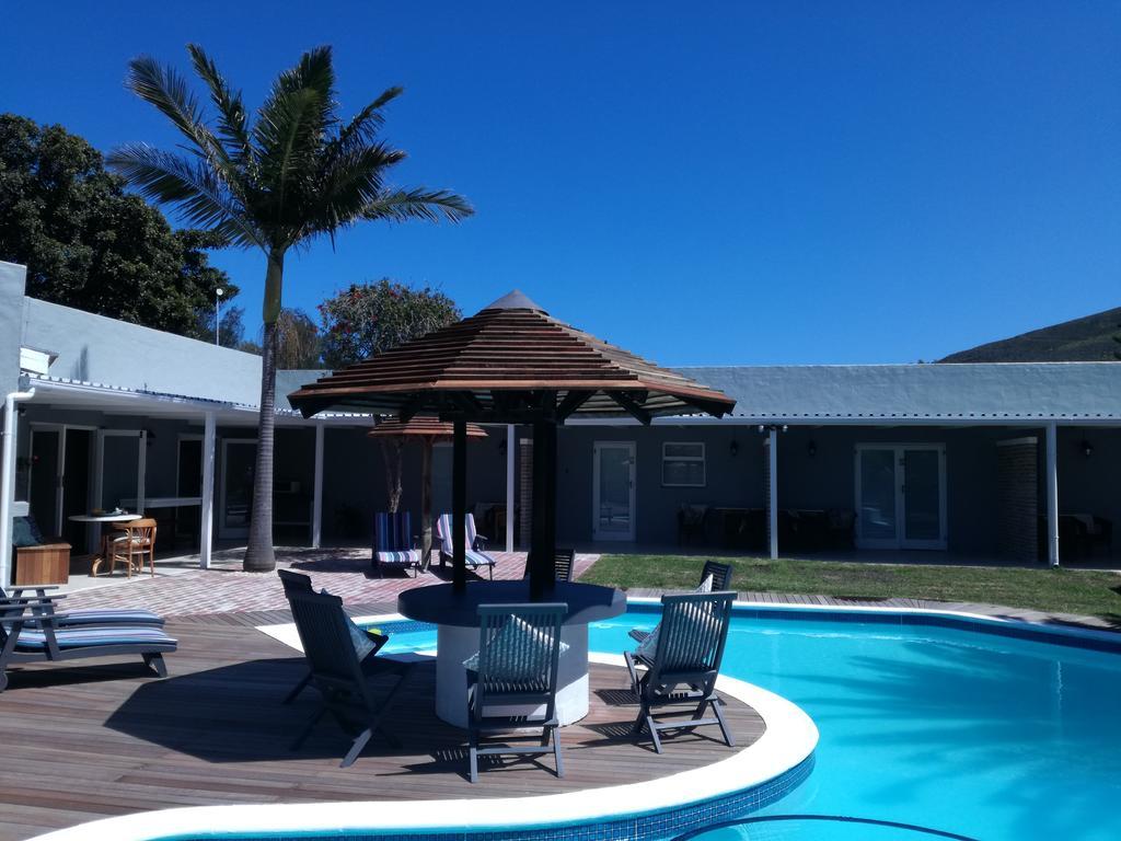 Livesey Lodge Guest House Hermanus Esterno foto